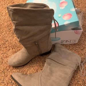 7.5 women’s soda boots